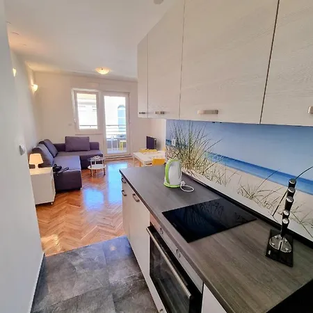 Omis City Apartment